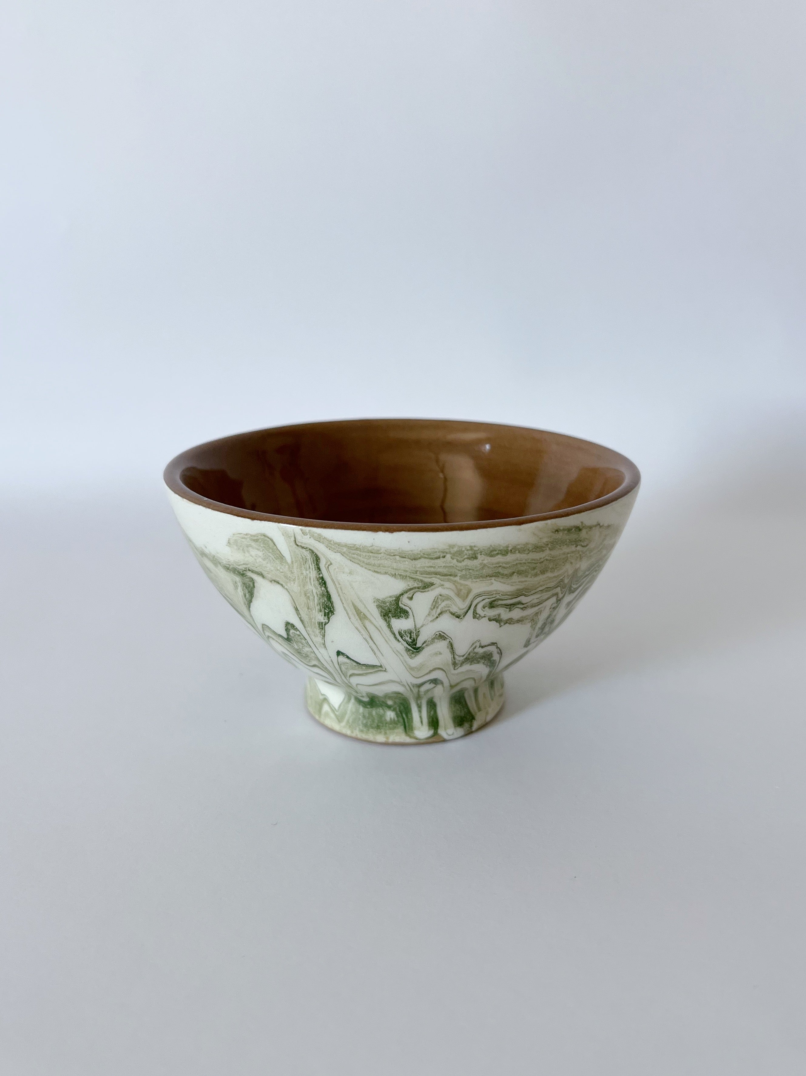 Une Vie Nomade Medium Swirled Bowls—Green Une Vie Nomade new arrivals 2023 C5745C93-0489-4BAF-911B-555F2720A0DD