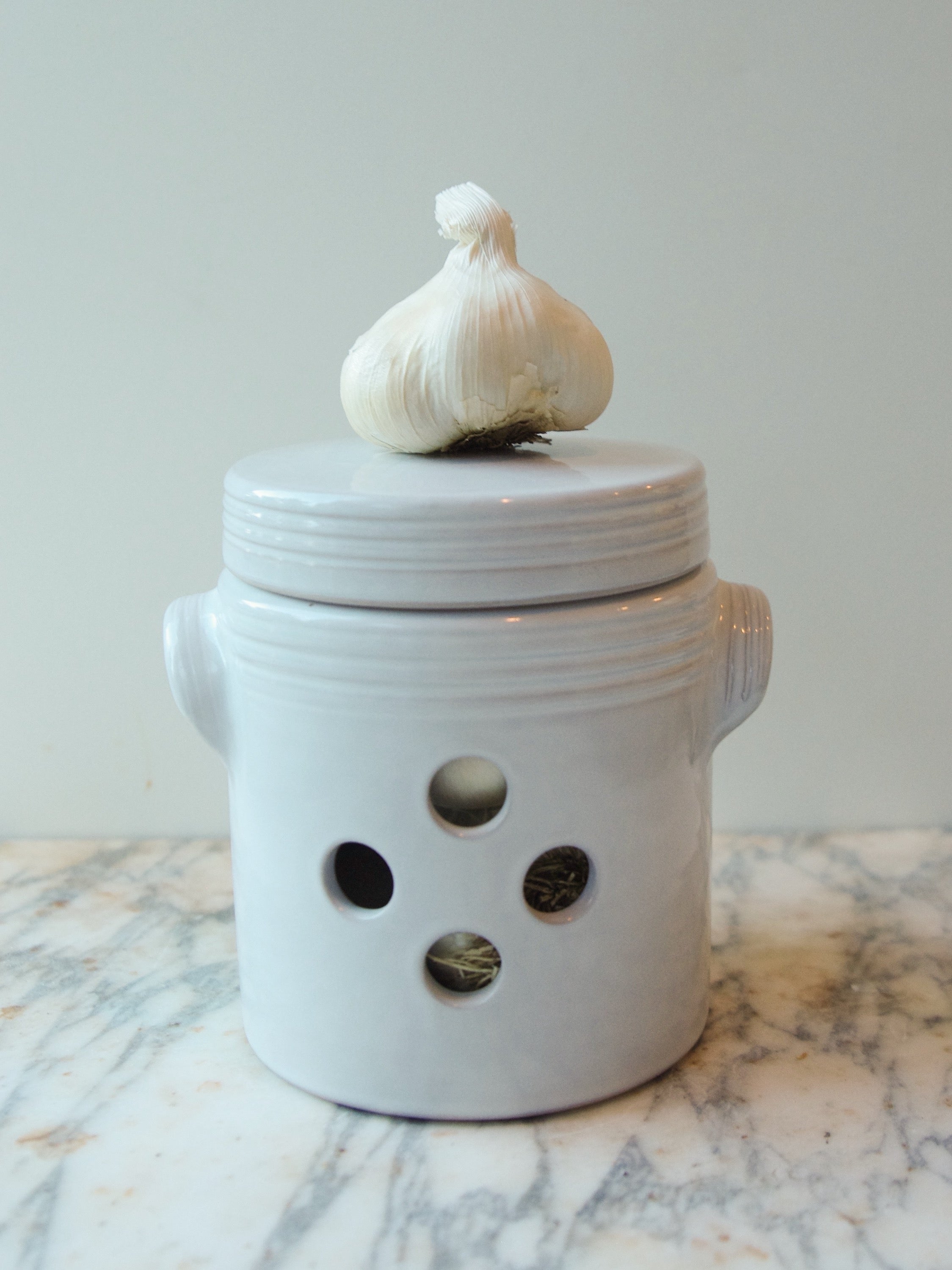 French Dry Goods Kitchen Essentials—Garlic Pot French Dry Goods french culinary pottery french garlic pot French kitchen essentials french pottery New Arrivals new arrivals 2023 French_kitchen_Essentials_Garlic_pot-E6E35965-2249x3000