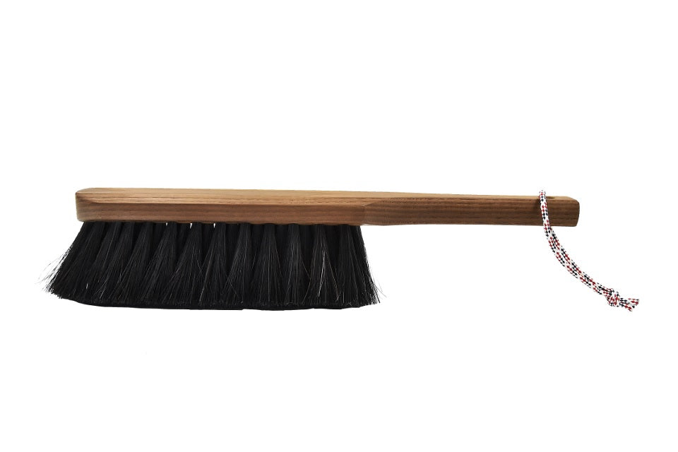 Andrée Jardin Heritage Outdoor Ash Wood Handled Brush with Black Fibers Utilities Andrée Jardin Andrée Jardin Brand_Andrée Jardin Home_Broom Sets Home_Household Cleaning 5300-5302
