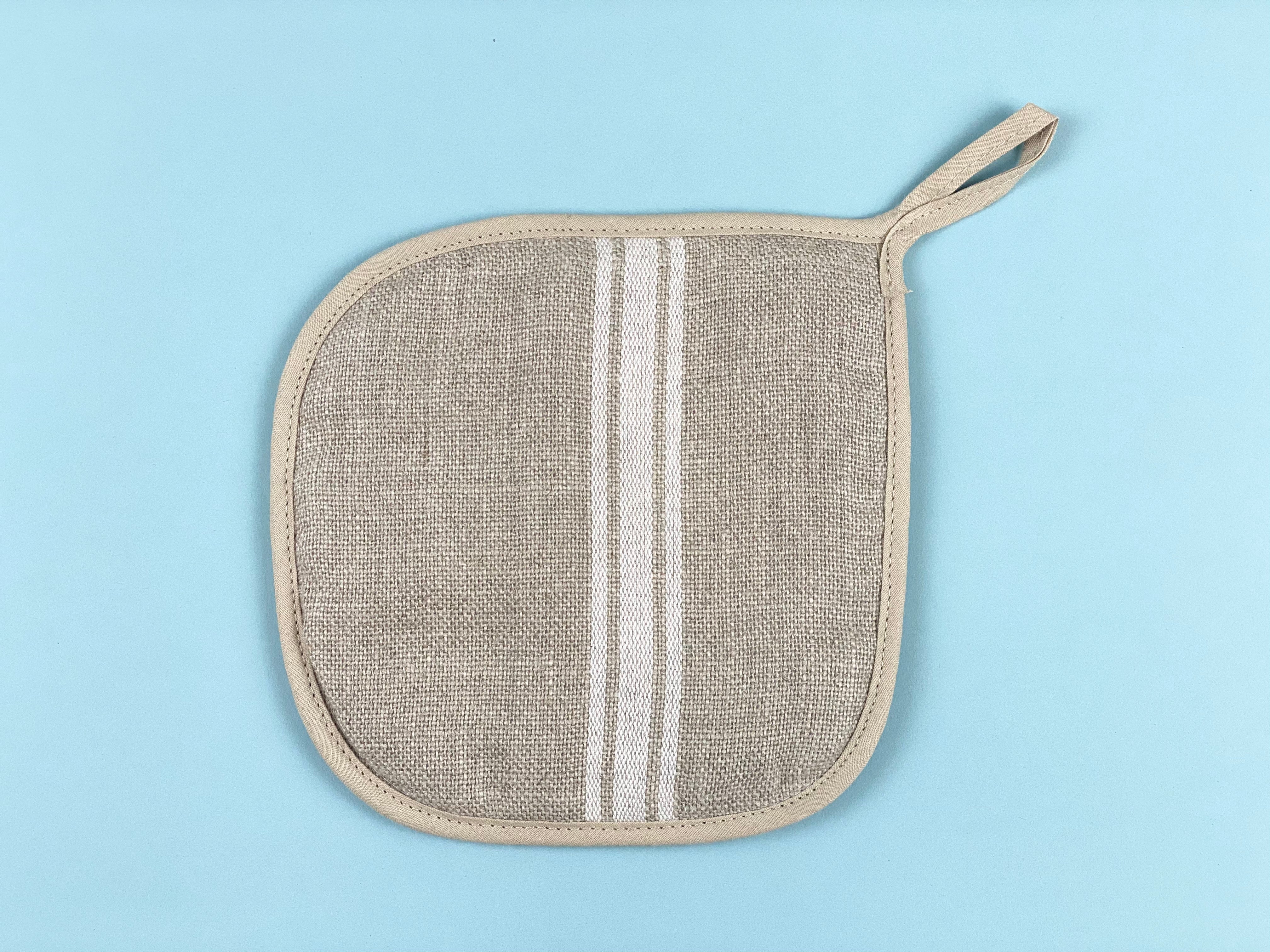 Thieffry Monogramme Linen Pot Holder White Textile Thieffry Brand_Thieffry Pot Holders Textiles_Oven Mitts & Pot Holders Thieffry 7417-0003ThieffryMonogrammeWhitePotHolder_92ab4f43-7bb9-4963-b8a8-395820776949