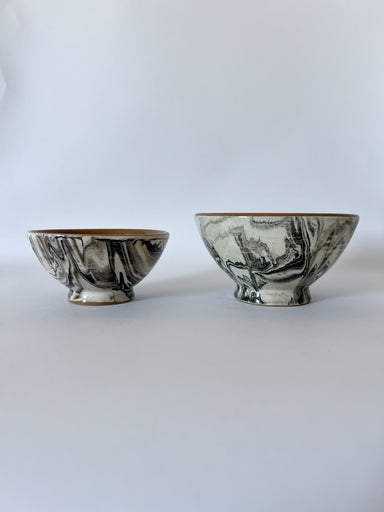 Une Vie Nomade Medium Swirled Bowls—Black Une Vie Nomade new arrivals 2023 27431087-D82C-4560-9CEB-73B373DE4028