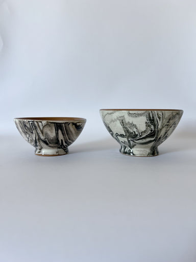 Une Vie Nomade Small Swirled Bowls—Black Une Vie Nomade new arrivals 2023 27431087-D82C-4560-9CEB-73B373DE4028_fb1cb83f-5c18-4e8d-bf36-d7e54198e275