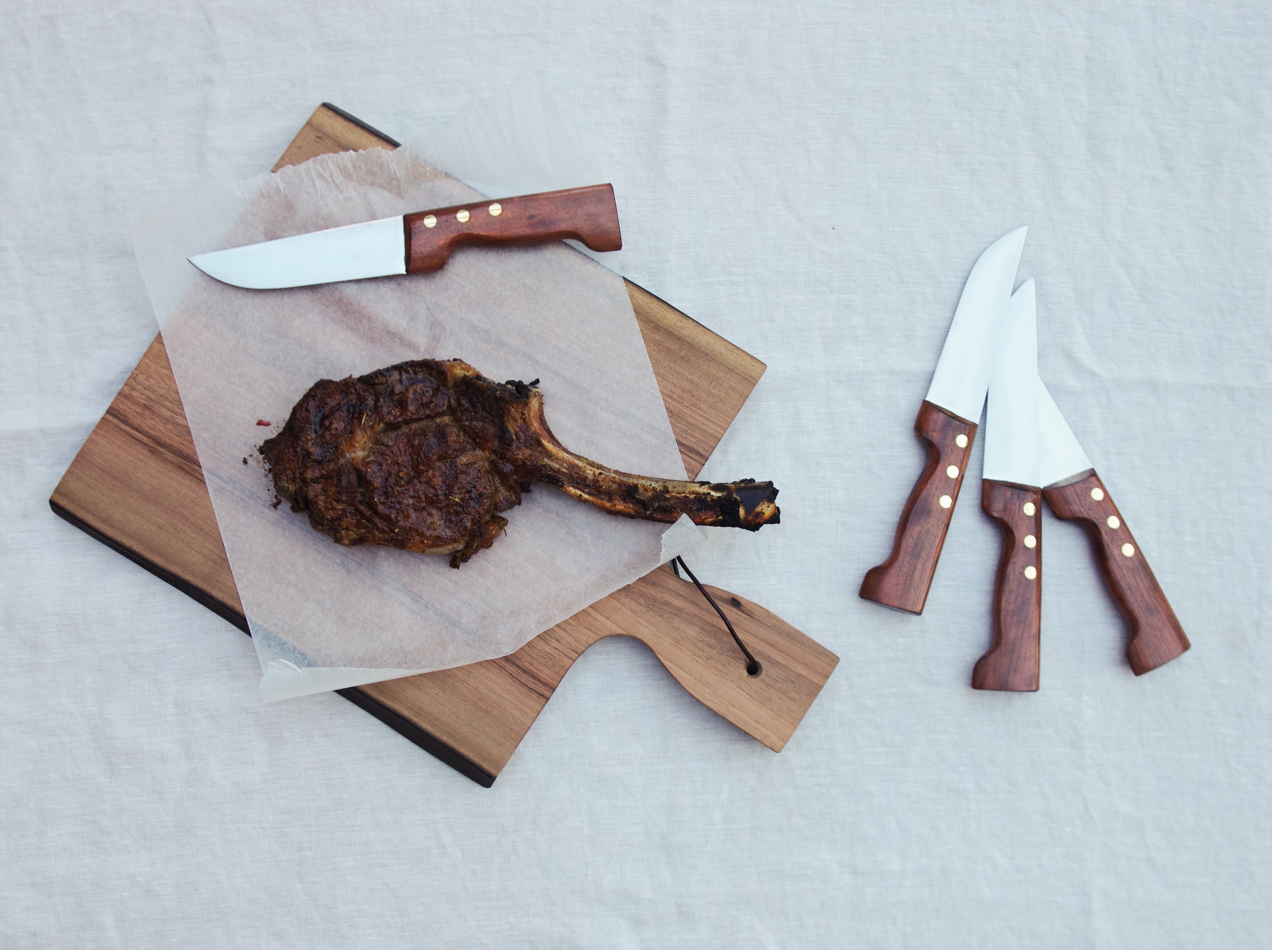 Legno Vini Large Walnut Board (Now 30% off + Free Freight!*) Board Legno Vini Brand_Legno Vini CLEAN OUT SALE Kitchen_Serveware Pitchers Serveware 6D566618-32BE-4F78-9F6F-748E2F73AF7C