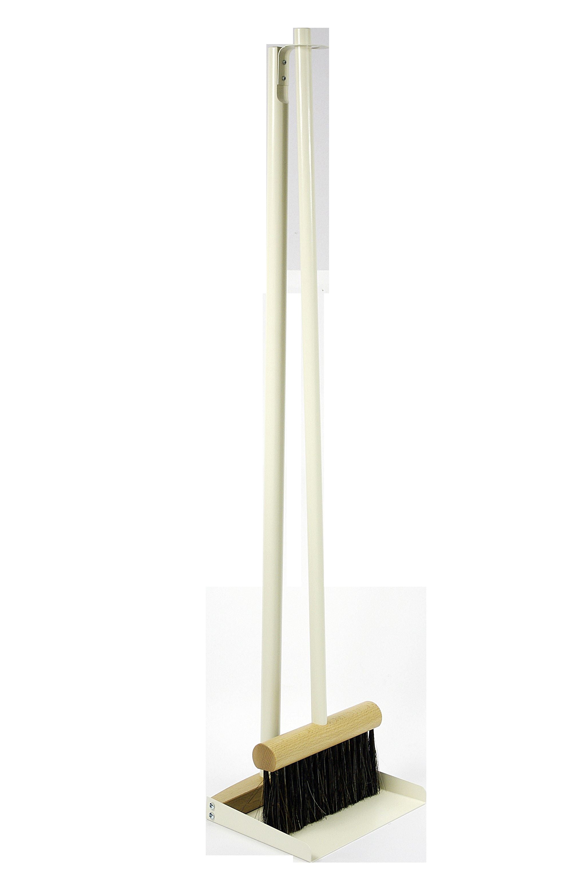 Andrée Jardin Mr. and Mrs. Clynk Complet Standing Broom & Dustpan Set Brooms Andrée Jardin Brand_Andrée Jardin Home_Broom Sets Home_Household Cleaning Home_Provençal Style La Maison AndreeJardinMr.andMrs.ClynkCompletStandingBroom_DustpanSetinCream_030a43b1-011c-4978-b036-d327ccfc47b4