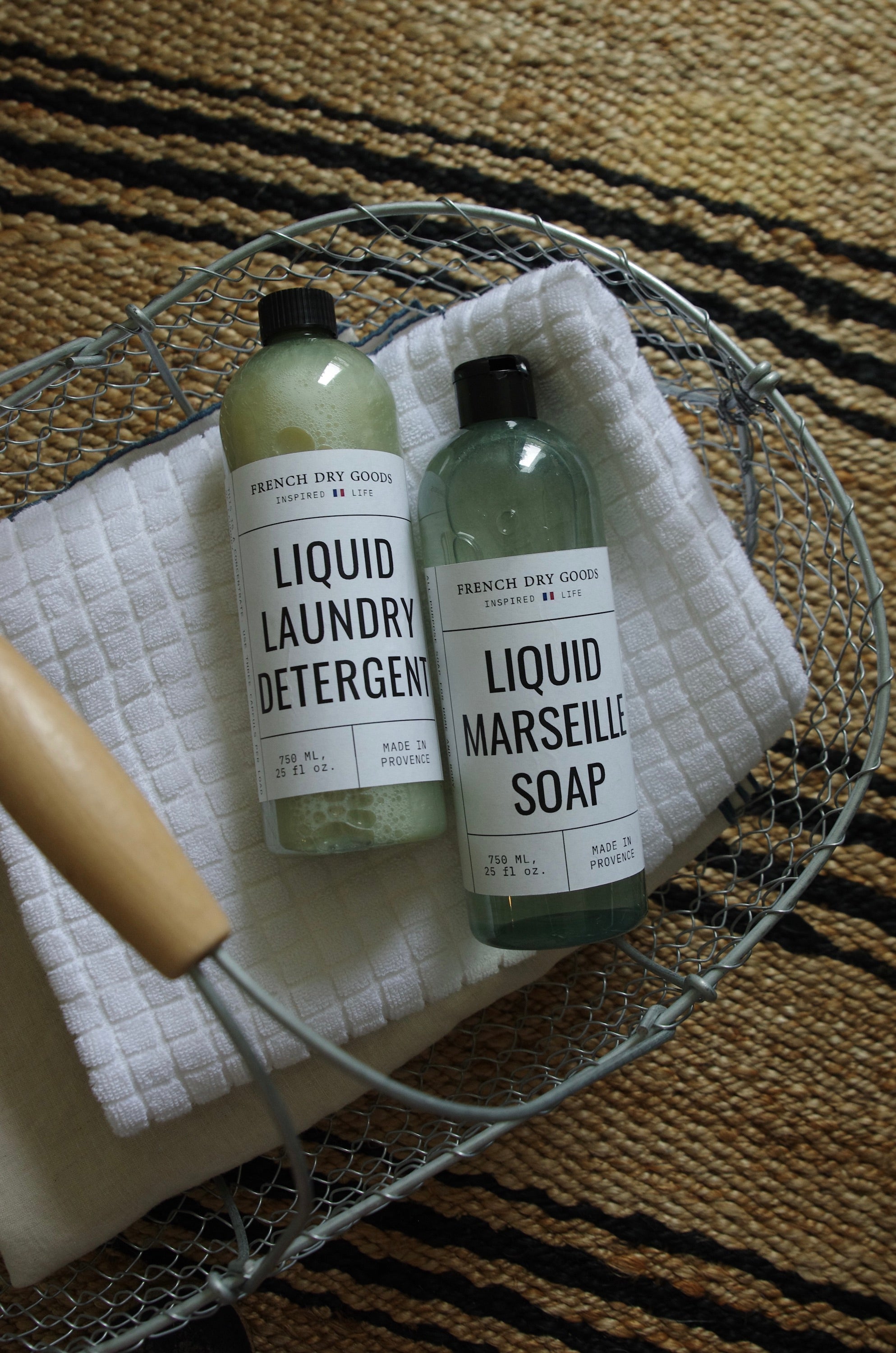 French Dry Goods Genuine Marseille Liquid Soap (750ml) Marseille Soap French Dry Goods french home care French Marseille Soap Genuine Marseille Soap Liquid Marseille Soa natural dish soap New Arrivals new arrivals 2023 French_Dry_Goods_Liquid_Marseille_Soap-IMGP7094-1987x3000