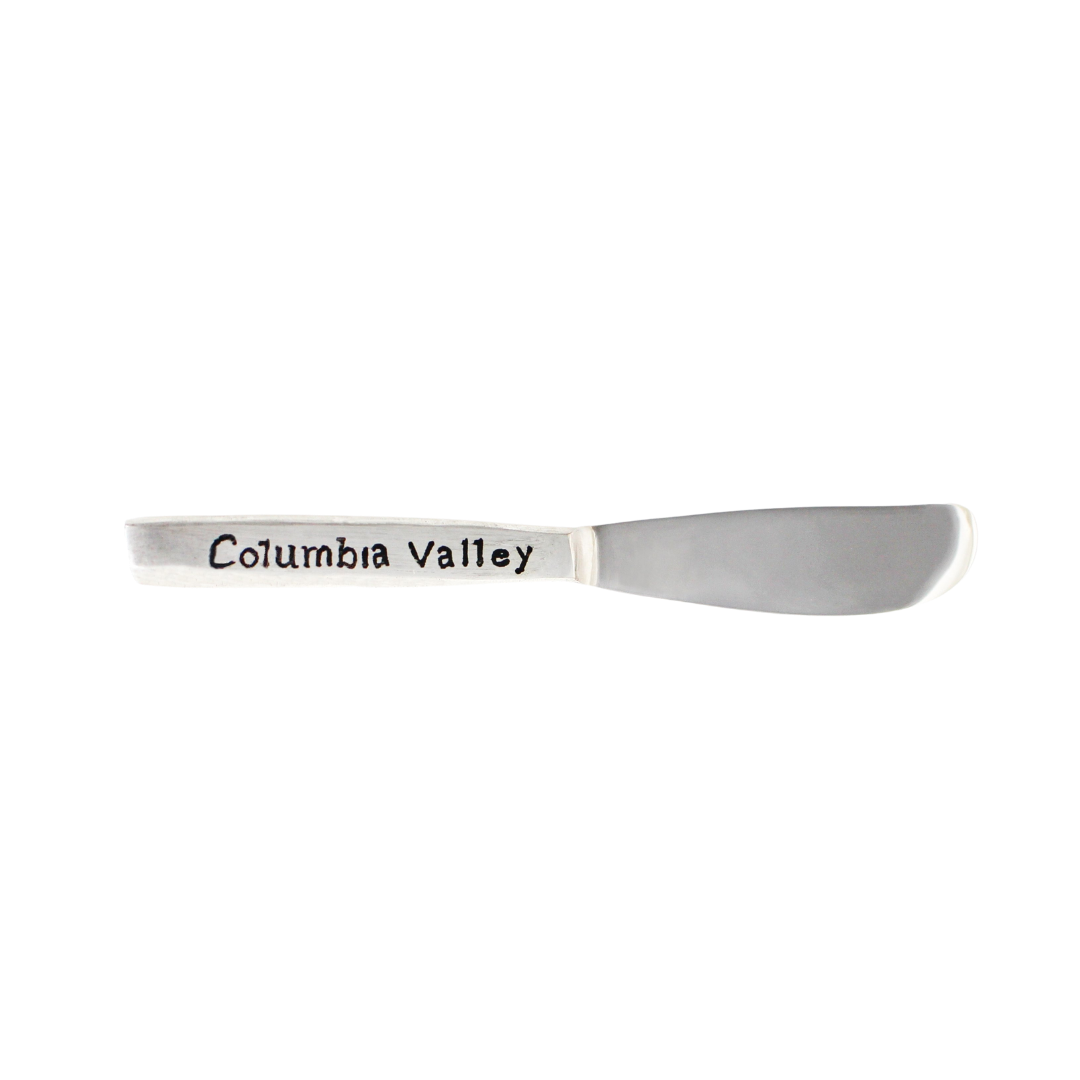 Vineyard Table Engraved Cheese Spreader (Set of 4) Columbia Valley Utensils Vineyard Table Brand_Vineyard Table CLEAN OUT SALE Kitchen_Dinnerware KTFWHS VineyardTableEngravedCheeseSpreader_5_a3bda566-749f-4b12-8899-442bda694224