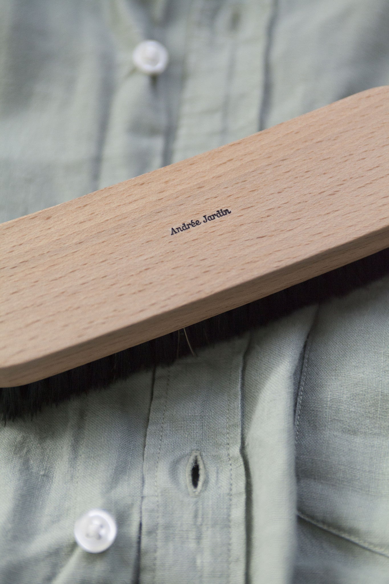 Andrée Jardin Tradition Clothing Brush - Utilities - Andrée Jardin - Andrée Jardin - Brand_Andrée Jardin - Home_Broom Sets - Home_Household Cleaning - Shoe & Textile Brushes - 5300-1712_Clothing_Brush_on_Clothing_E