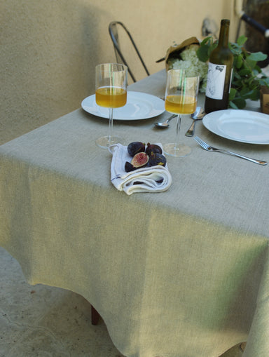 Thieffry Bagatelle Linen Round Tablecloth (67") Placemats Thieffry Brand_Thieffry Home_Decor New Arrivals Textiles_Tablecloths 7421-0003ThieffryBagatelleLinenRoundTablecloth67__3