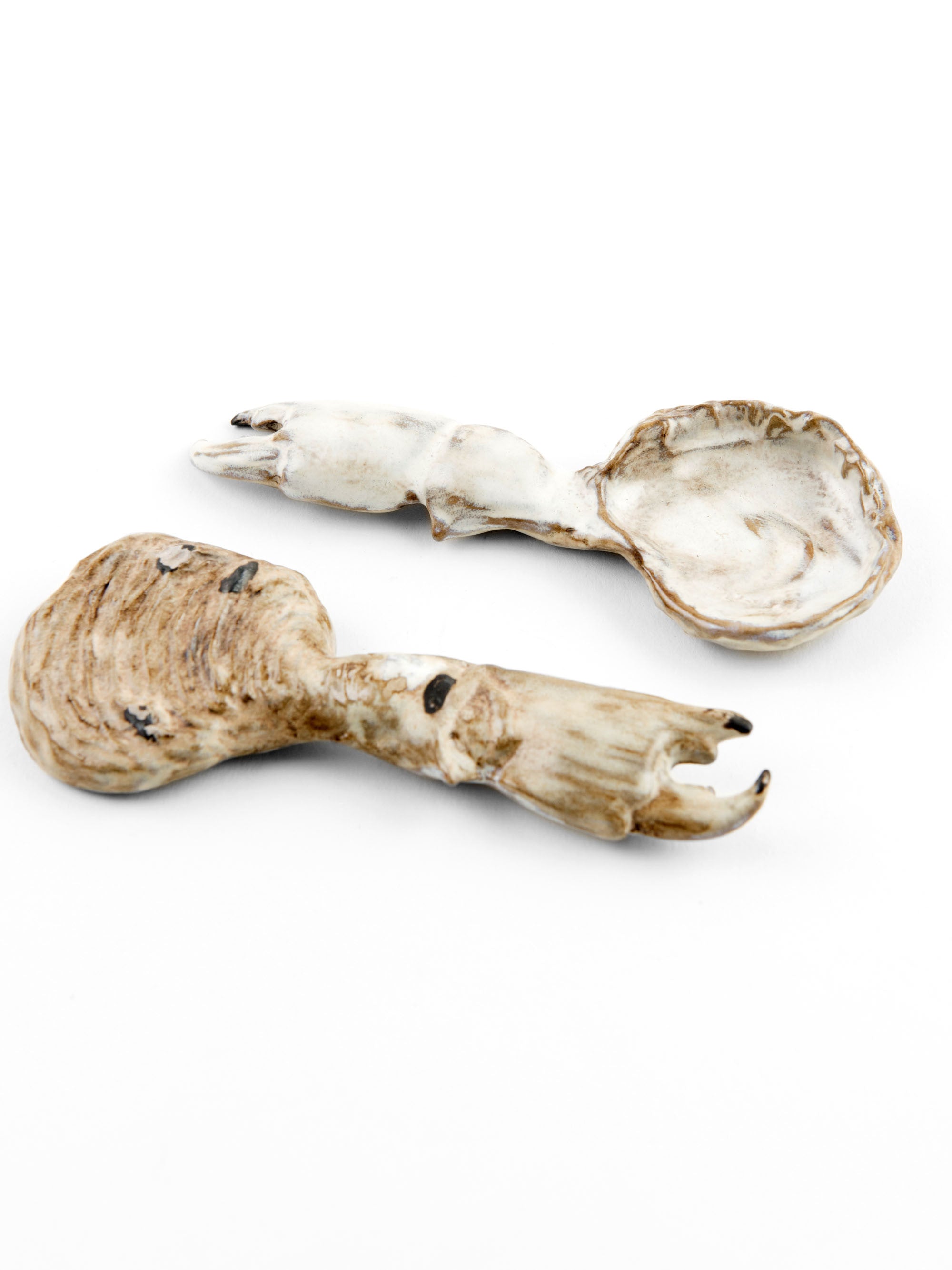 Yarnnakarn Oceanology Crab Spoon Ceramic Yarnnakarn Accents Brand_Yarnnakarn Vases 9800-OCT016_Crab_Spoon_A
