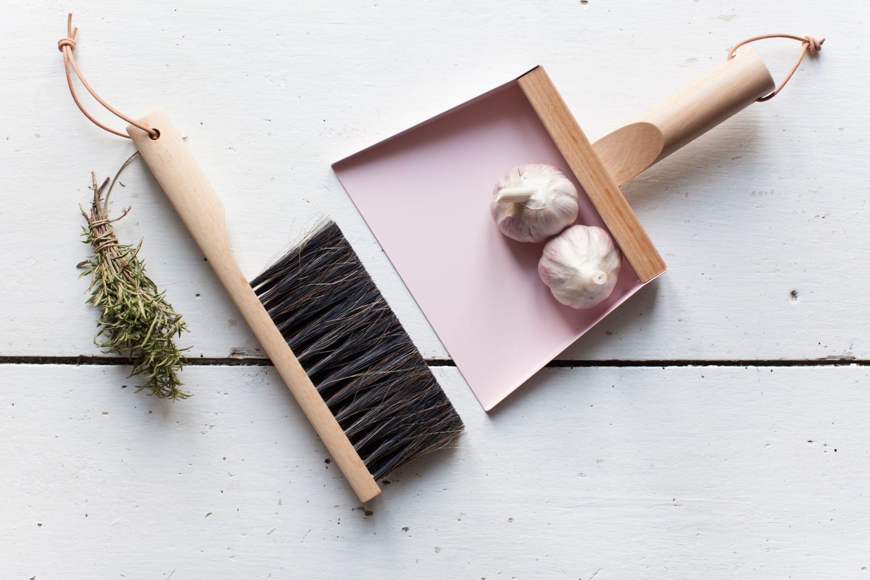 Andrée Jardin Mr. and Mrs. Clynk Dustpan & Brush "Coffret" Gift Set with Wall Hooks Utilities Andrée Jardin Brand_Andrée Jardin Home_Broom Sets Home_Household Cleaning New Arrivals AndreeJardinMr.andMrs.ClynkLightPinkDustpan_BrushCoffretGiftSet_5