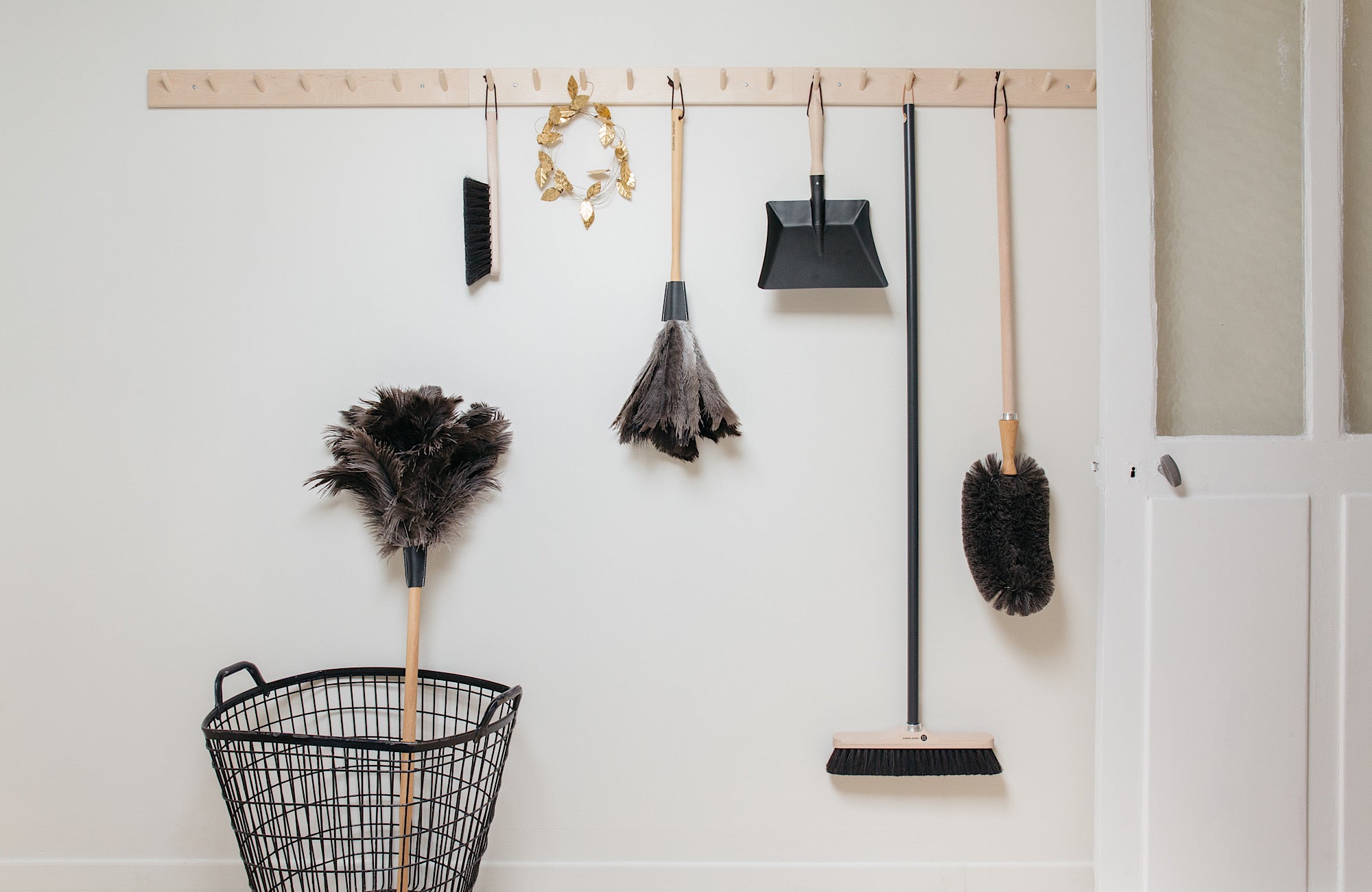 Andrée Jardin Tradition Armoire Brush - Utilities - Andrée Jardin - Andrée Jardin - Brand_Andrée Jardin - Home_Household Cleaning - B9FE50FB-DA4E-48ED-84FF-B7AC6263F744