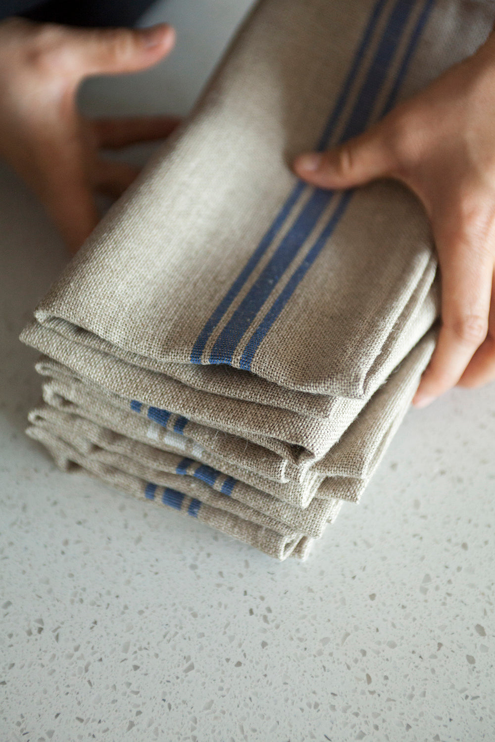 Thieffry Monogramme Linen Napkin (21" x 20") Textile Thieffry Brand_Thieffry Napkins Textiles_Towels & Napkins Thieffry LookBook_0078_1_17903d26-197e-4cf3-8dbd-cb7757d151c9