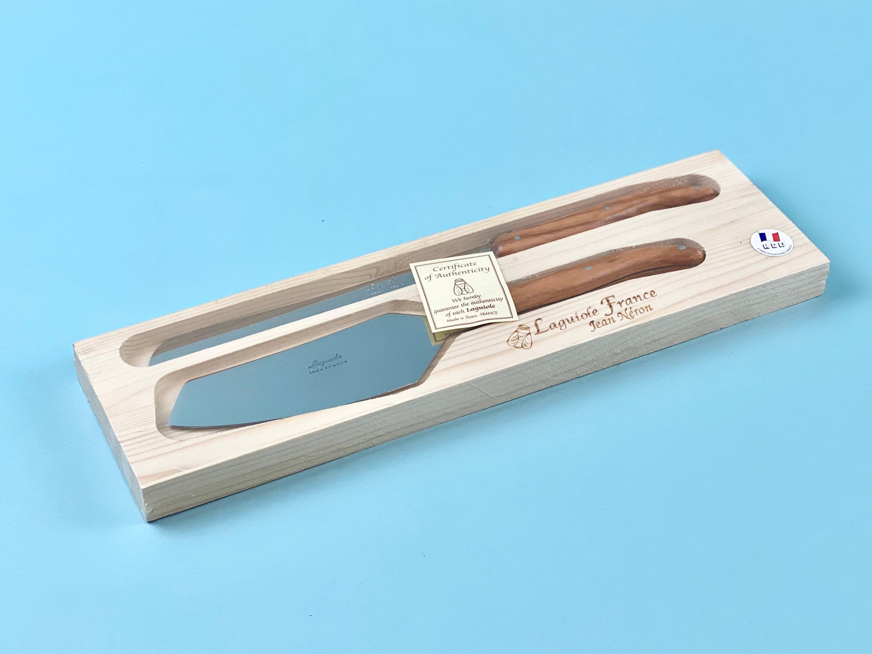 Laguiole French Olivewood Cake Set in Wood Box (Cake Slicer and Bread Knife) Cutlery Laguiole Brand_Laguiole Kitchen_Dinnerware Kitchen_Kitchenware Knife Sets Laguiole Spring Collection NR790020629OL