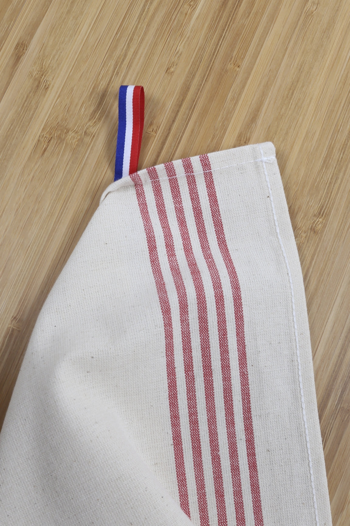 Tissage de L’Ouest Set of 2 Renzo Dish Towels Red (21.6” x 31.4”) Textile Tissage de L’Ouest Brand_Tissage de L’Ouest CLEAN OUT SALE Dish Towels Textiles_Towels & Napkins TissagedeL_OuestRenzoDishTowelsRed_2