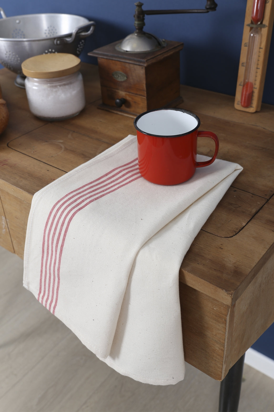 Tissage de L’Ouest Set of 2 Renzo Dish Towels Red (21.6” x 31.4”) Textile Tissage de L’Ouest Brand_Tissage de L’Ouest CLEAN OUT SALE Dish Towels Textiles_Towels & Napkins TissagedeL_OuestSetof2RenzoDishTowelsRed_2