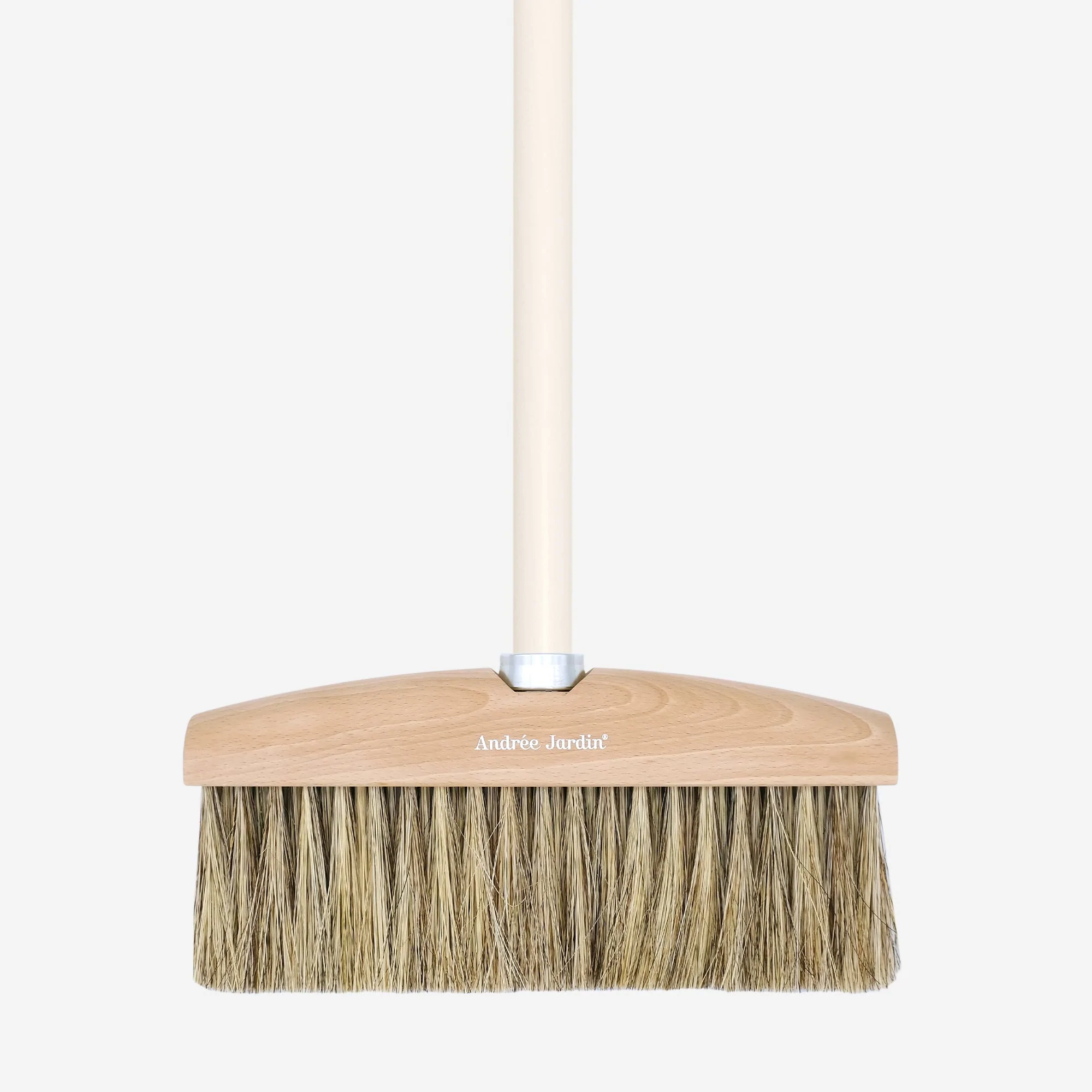 Andrée Jardin Mr. and Mrs. Clynk Natural Broom Head Broom Heads Andrée Jardin Brand_Andrée Jardin Home_Broom Sets Home_Household Cleaning La Maison Summer Clean Up balai-clynk-nature-3102-blanc2_AndreeJardinMr.andMrs.ClynkNaturalBroomHead_2000x2000_1d9ad2e7-43e0-4693-bf08-cd14aaa65e87