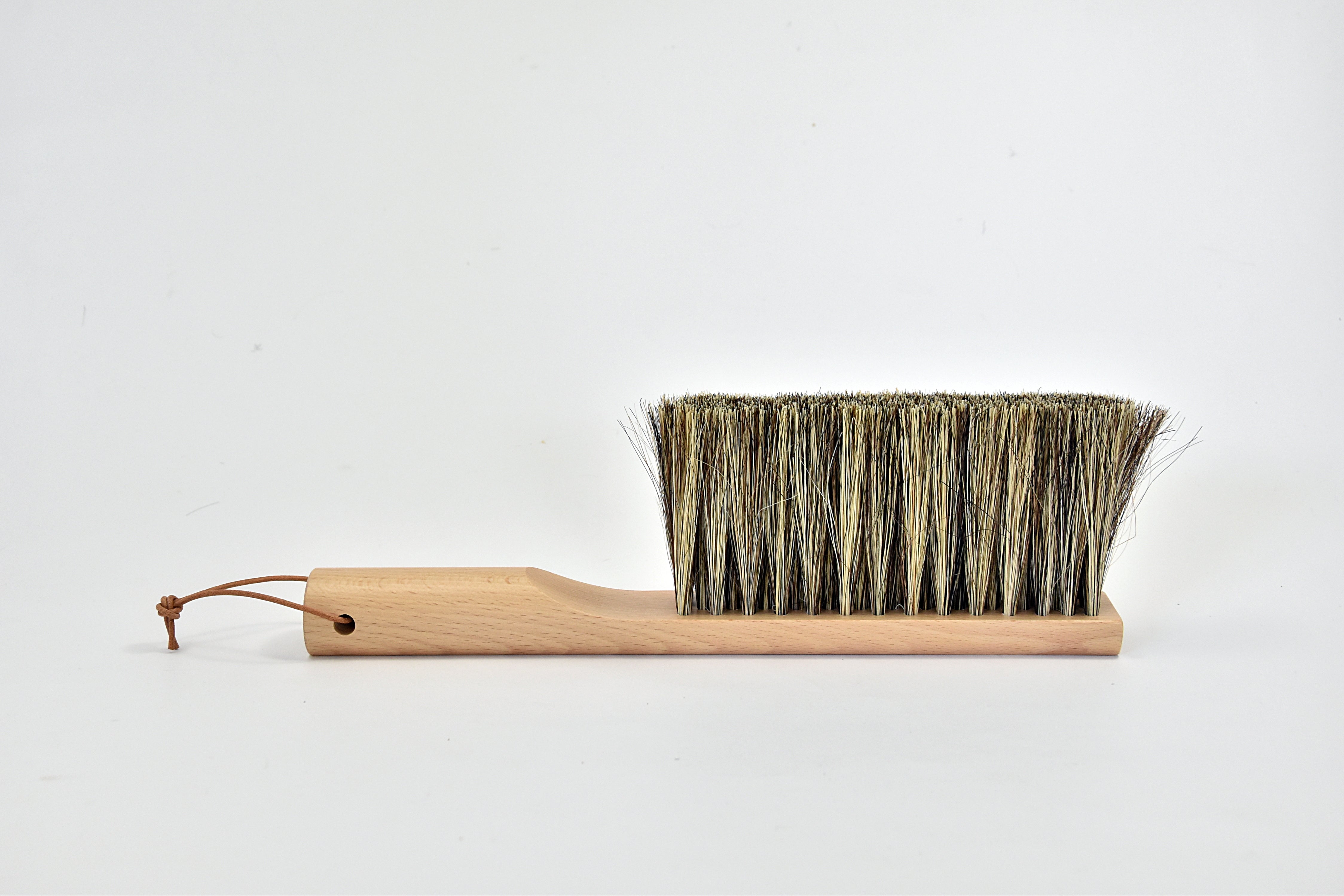 Andrée Jardin Mr. and Mrs. Clynk Dustpan & Natural Brush with Wall Hooks Set "Coffret" Gift Set Utilities Andrée Jardin Back in stock Brand_Andrée Jardin Home_Broom Sets Home_Household Cleaning New Arrivals balayette-design-clynk-nature-3322_bb2798a2-3d19-4fad-88b7-16807f8da84a